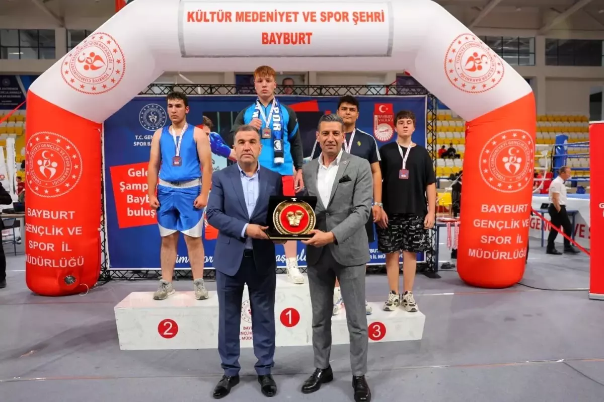 bayburtta-boks-sampiyonasi-tamamlandi-jrjnrutR.jpg