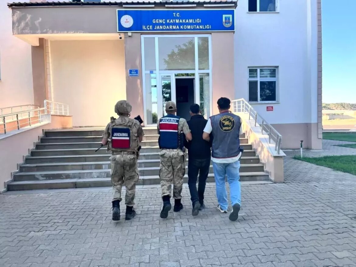 bingolde-7-yil-5-ay-mahpus-cezasi-olan-zanli-yakalandi-TDBfOFrB.jpg